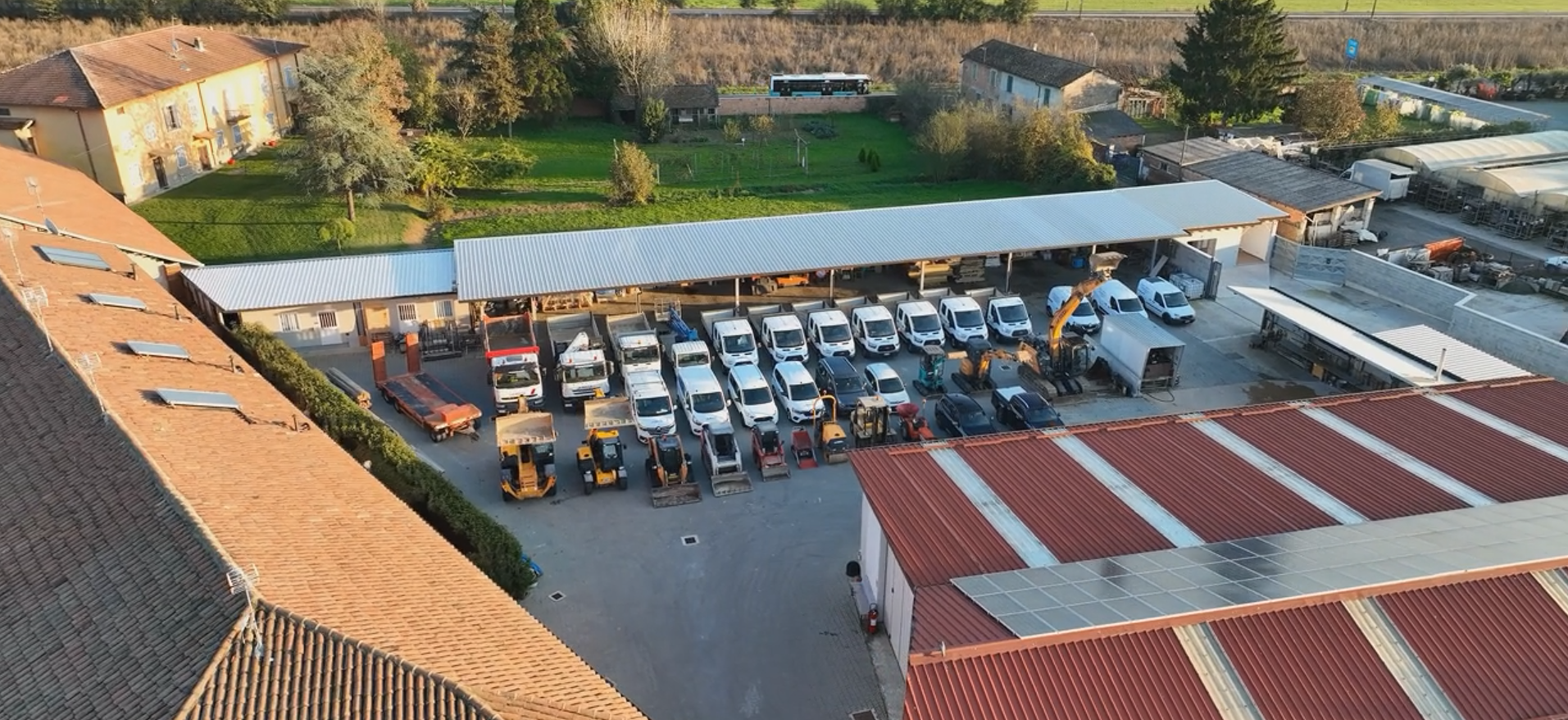 Parco macchine del Gruppo La Rocca